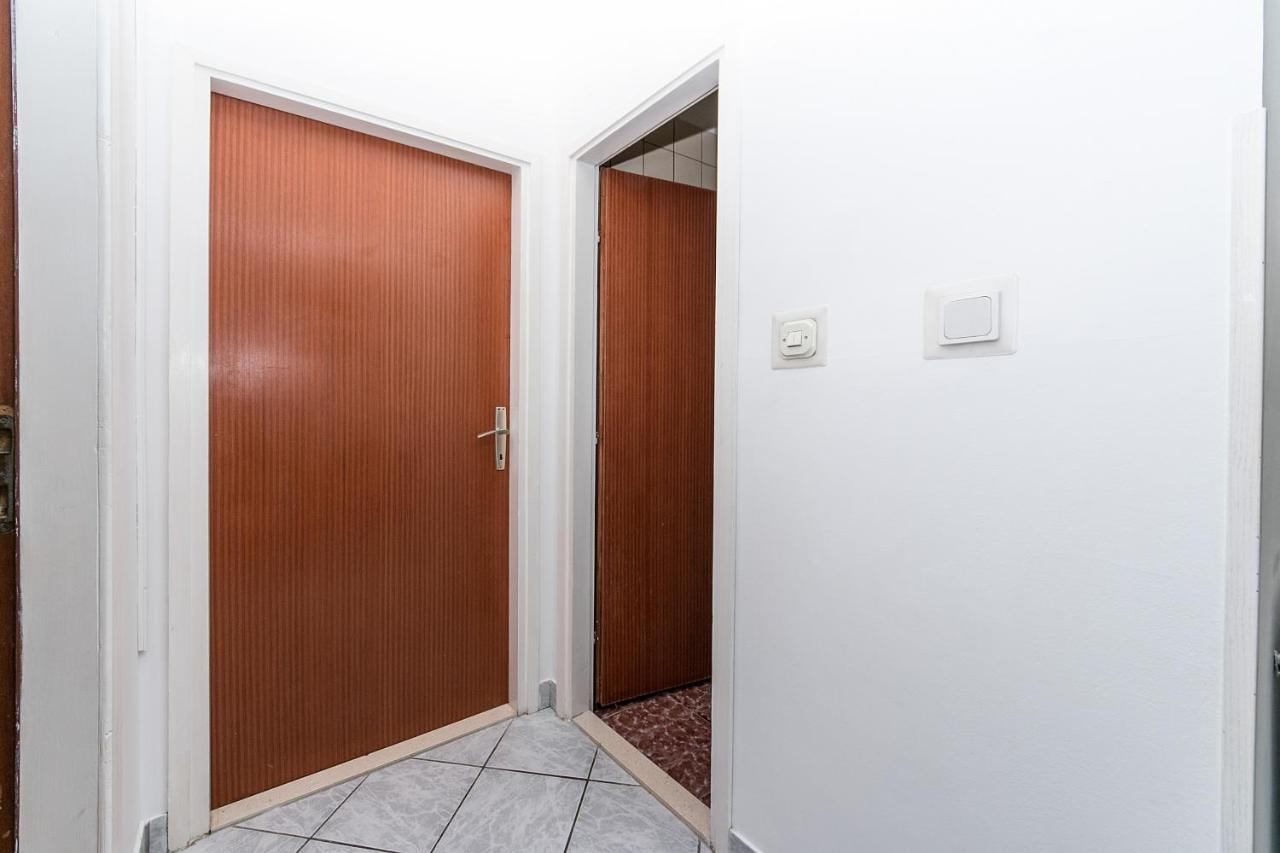 Apartments By The Sea Brist, Makarska - 15714 Podaca Exterior foto