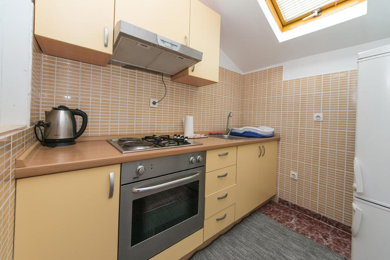 Apartments By The Sea Brist, Makarska - 15714 Podaca Exterior foto