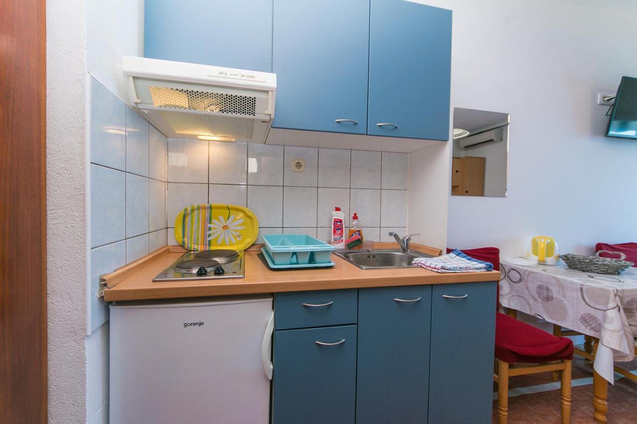 Apartments By The Sea Brist, Makarska - 15714 Podaca Exterior foto